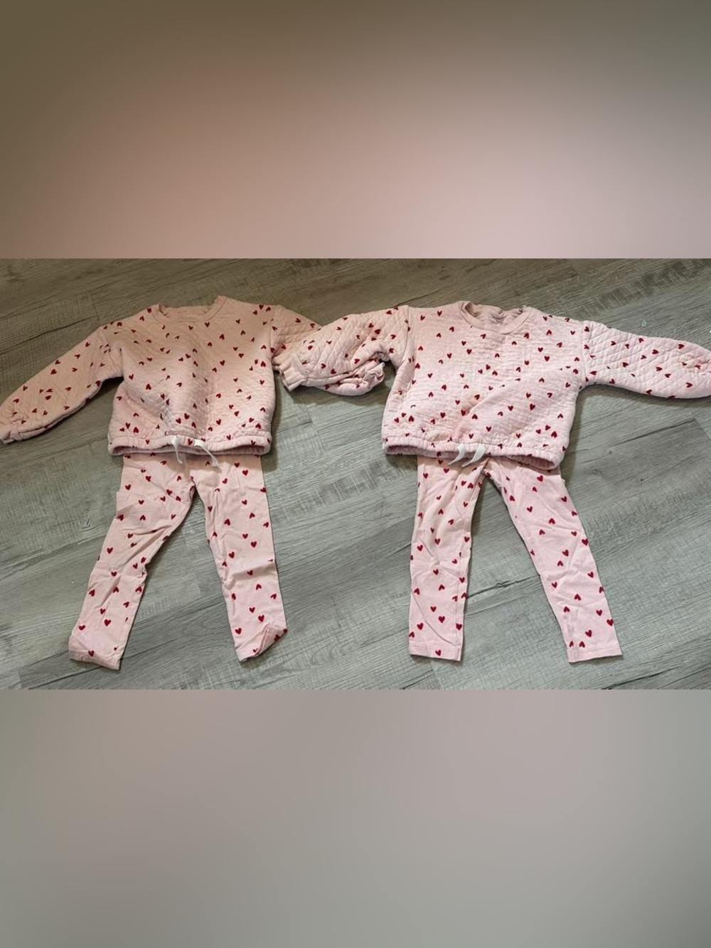 Carters Heart Swestshirt and leggings set size 4t twin set